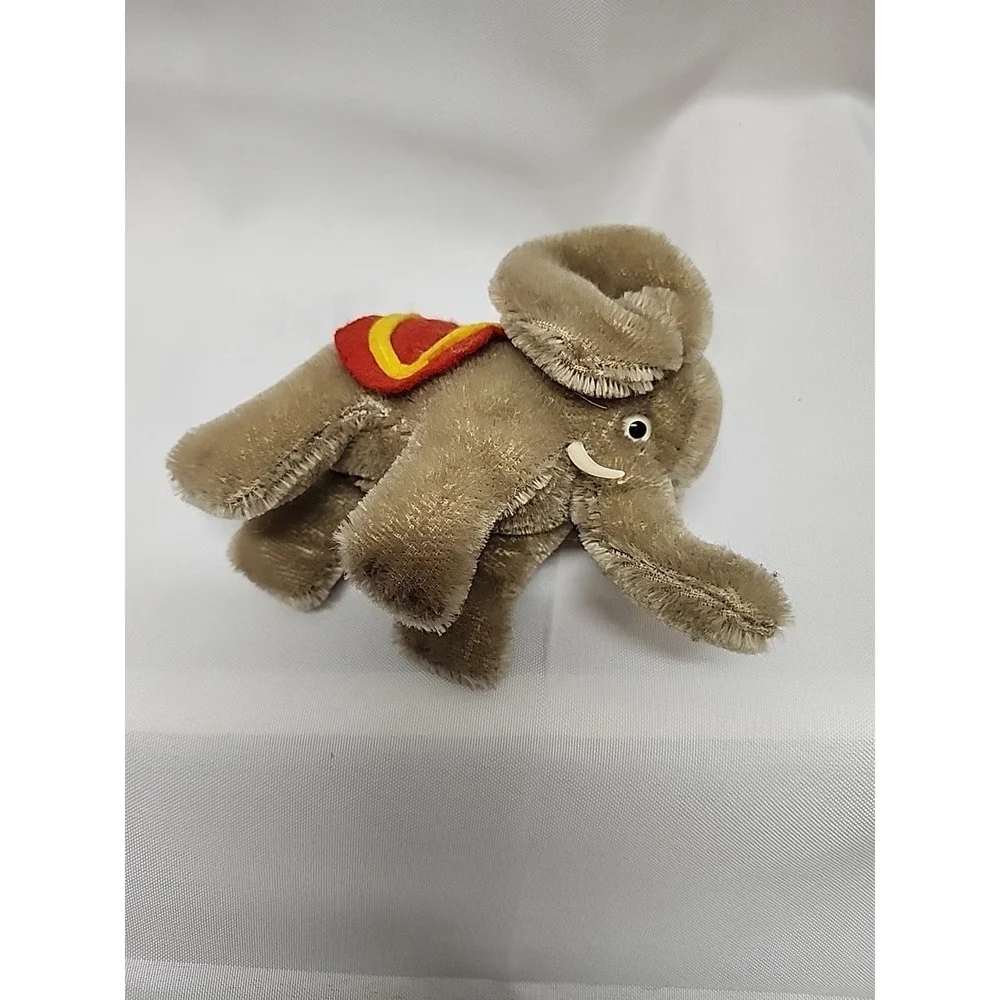 Grisly Elephant ID Button Felt Saddles With Tusks 5 Inches 810/10 - Picture 5 of 5